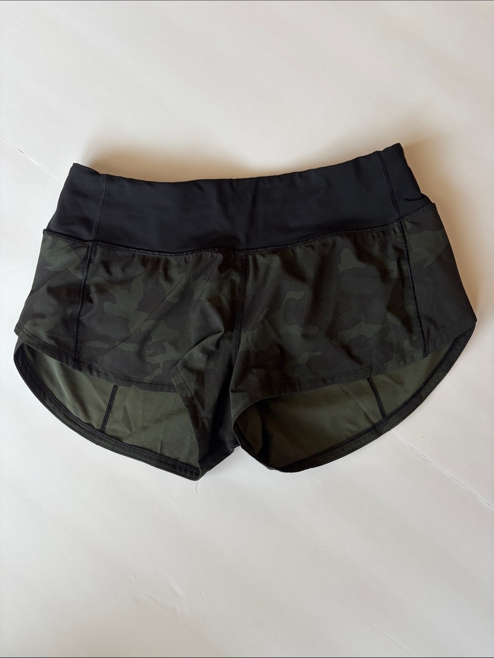 lululemon athletica Camo Performance Shorts - Black & Olive - Picture 2 of 4
